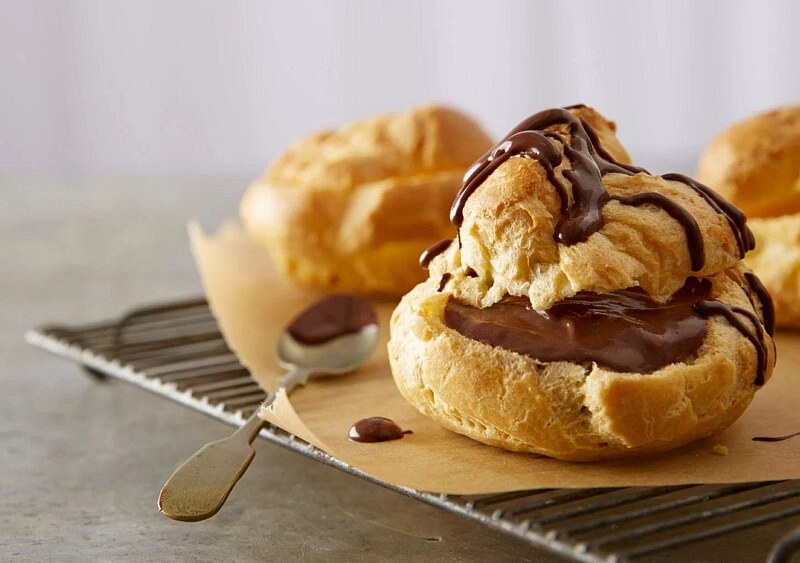 Rich Chocolate Glazed Cream Puffs